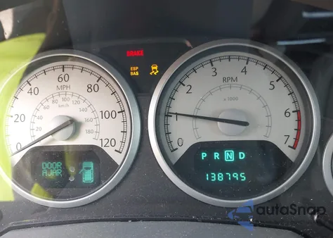 2009 Chrysler Town & Country Touring из США, поврежденный, VIN 2A8HR54139R536333